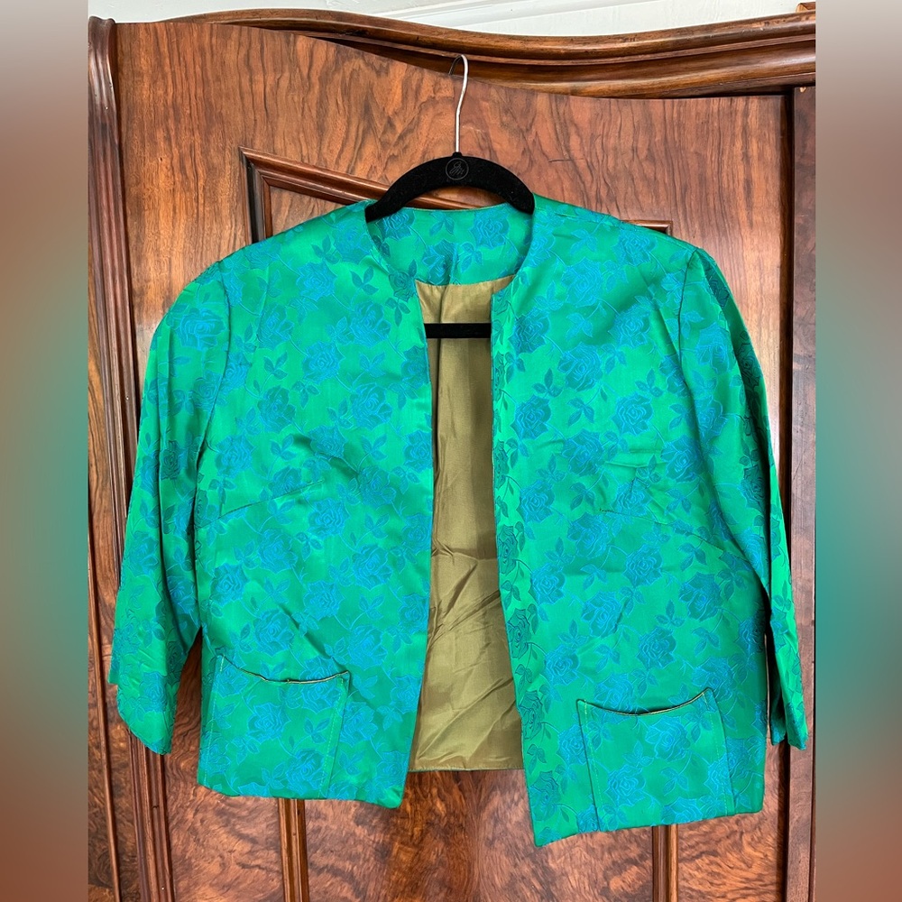 Vintage Green Silk Cropped Jacket with Embossed Blue Roses Jacket Pockets